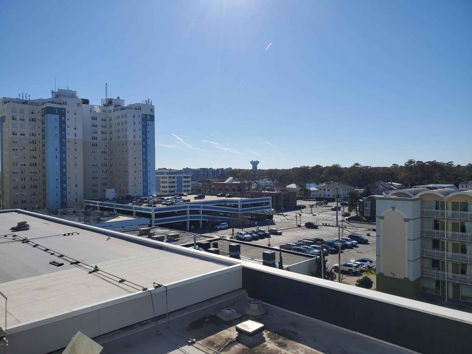 Sheraton Oceanfront Hotel Virginia Beach Exterior photo