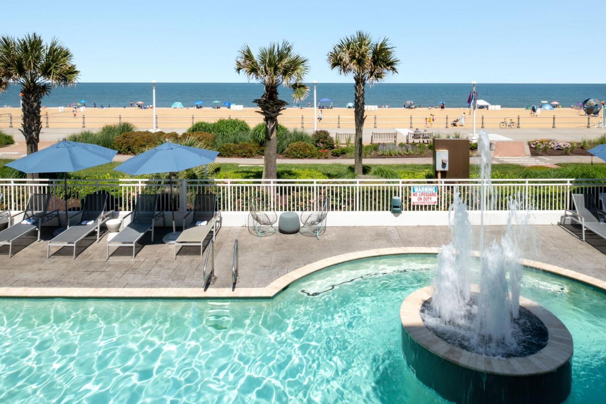 Sheraton Oceanfront Hotel Virginia Beach Exterior photo